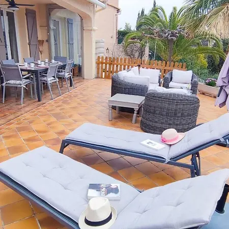 Belle Avec Vue Imprenable. Villa *